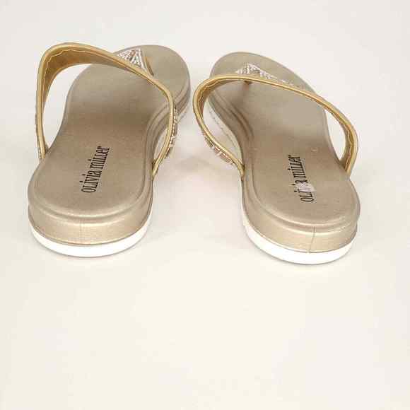 Olivia Miller Gold * Wine And Dine Thong Sandal | Size 7 | 21091501 - Picture 5 of 8
